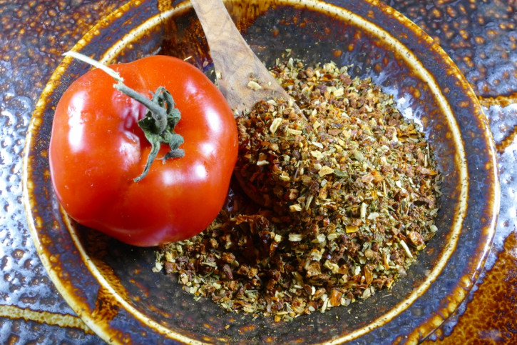 Mozzarella-Tomate-Gewürzzubereitung